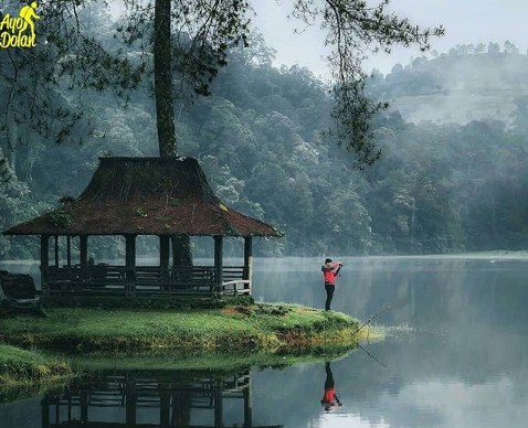 Situ Patenggang Ciwidey Sejarah Batu Cinta Penginapan Situ Patenggang Ciwidey Sejarah Batu Cinta Penginapan