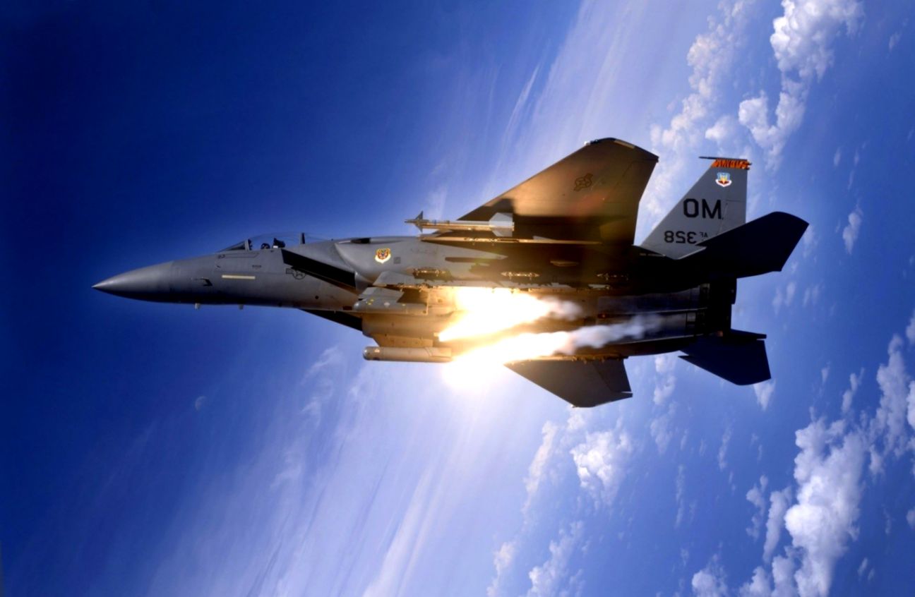 Military Planes Flares F15 Eagle Desktop