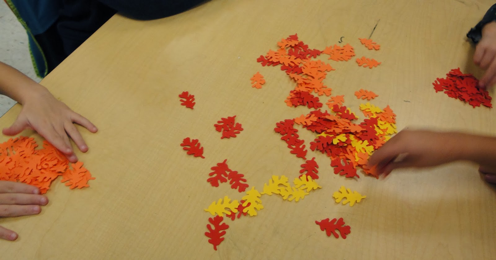 kindergarten cafeteria: Fall Math Ideas