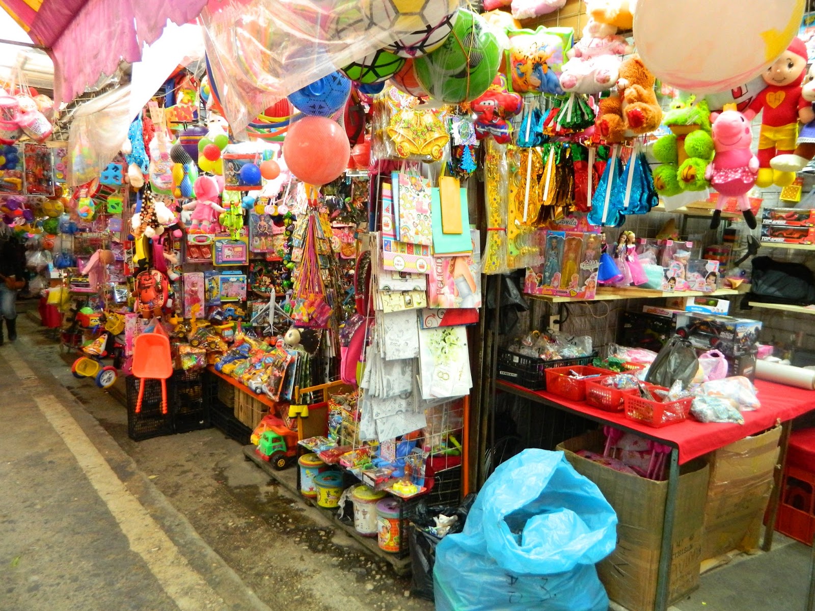 NOTICIAS TLAPACOYAN Jugueterías listas para recibir a Santa Claus