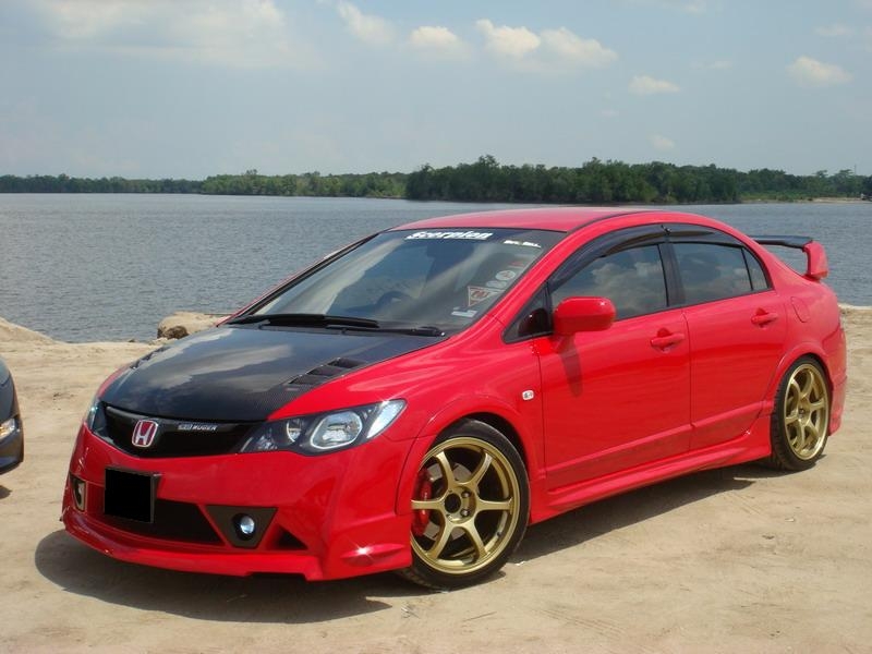 Honda Civic 8 Mugen RR
