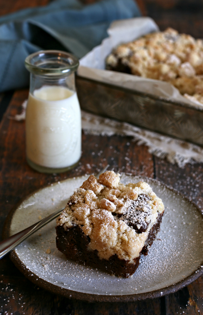 Recipe for a fudgy chocolate cake topped with a thick layer of cinnamon streusel.
