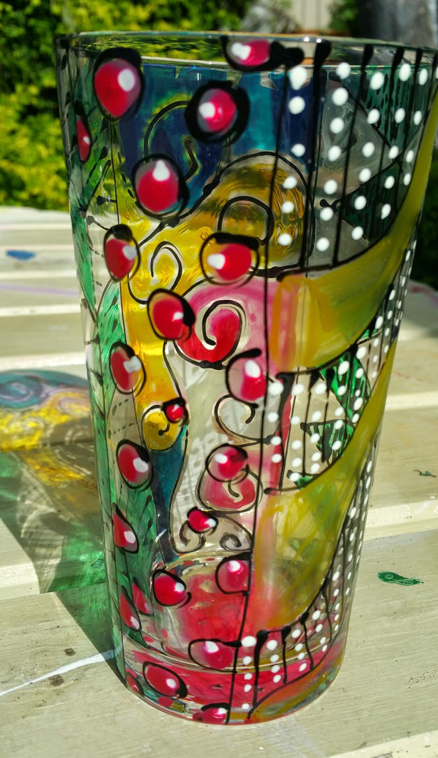 Crafty Crusaders Using Pebeo Vitrea 160 glass paints on drinking glasses