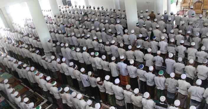 Syarat-Syarat Menjadi Seorang Imam - Maqalah Santri