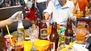 Bia rượu và các chất kích thích cần kiêng tuyệt đối khi đang bị gút