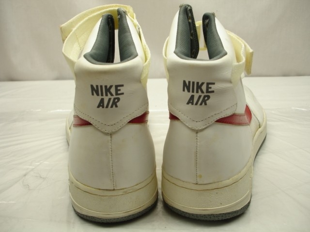 1982 NIKE AIR FORCE 1 HI