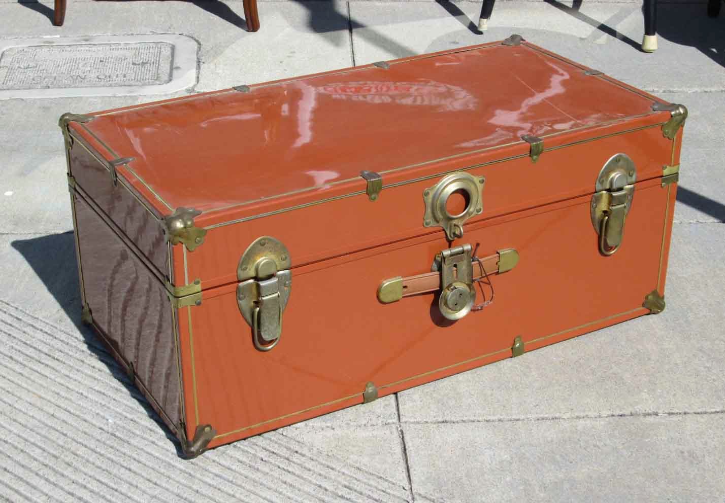 UHURU FURNITURE & COLLECTIBLES SOLD Locking Storage Trunk with key 35