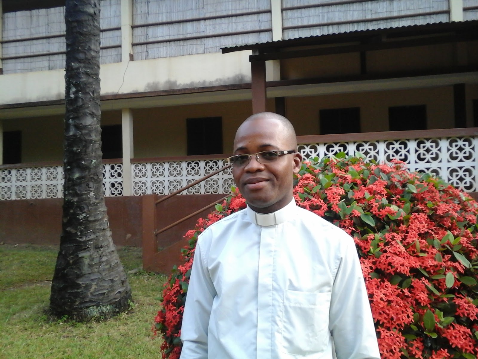 EgliseFamille de Lokossa Nomination des Nouveaux Prêtres