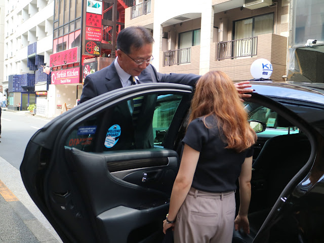 日野タクシー出発式