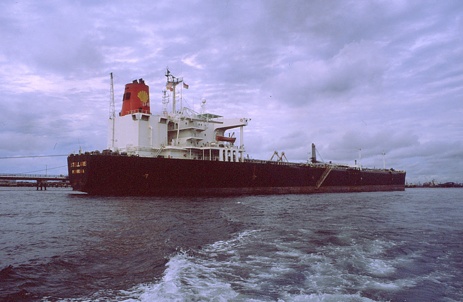 'ZIEN EN WETEN': STELLARIS M.S. SHELL TANKERS B.V. (DEEL 1)