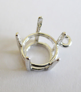 9mm round dangle setting (deep cut) from Tripps