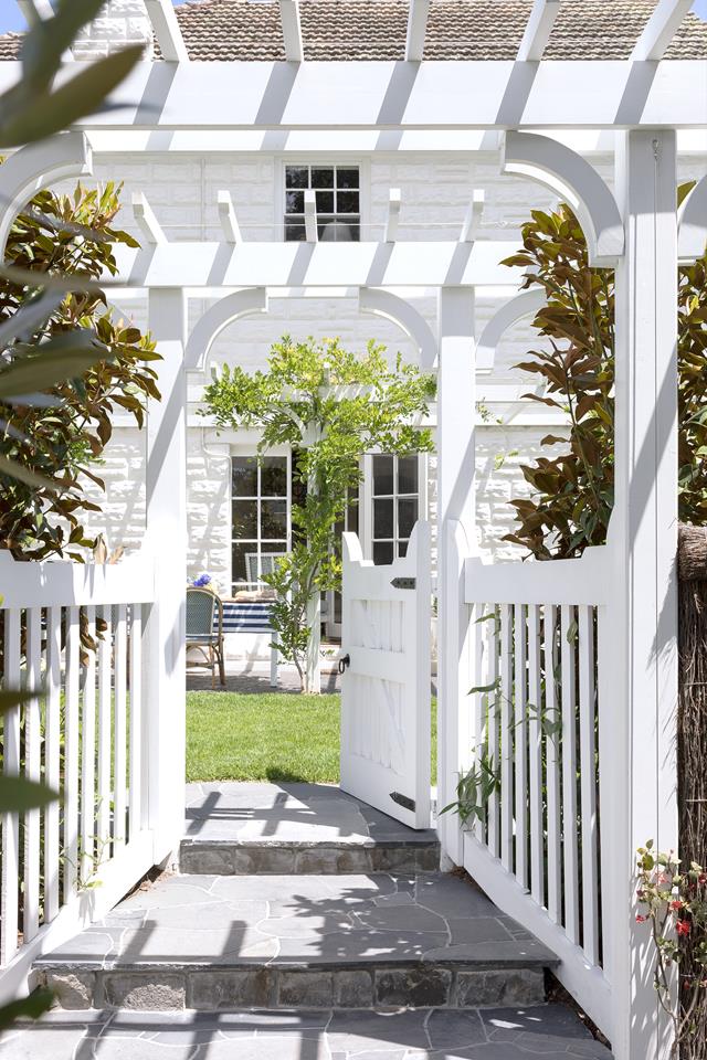 Monday Inspiration | A Beautiful Hamptons Inspired Home