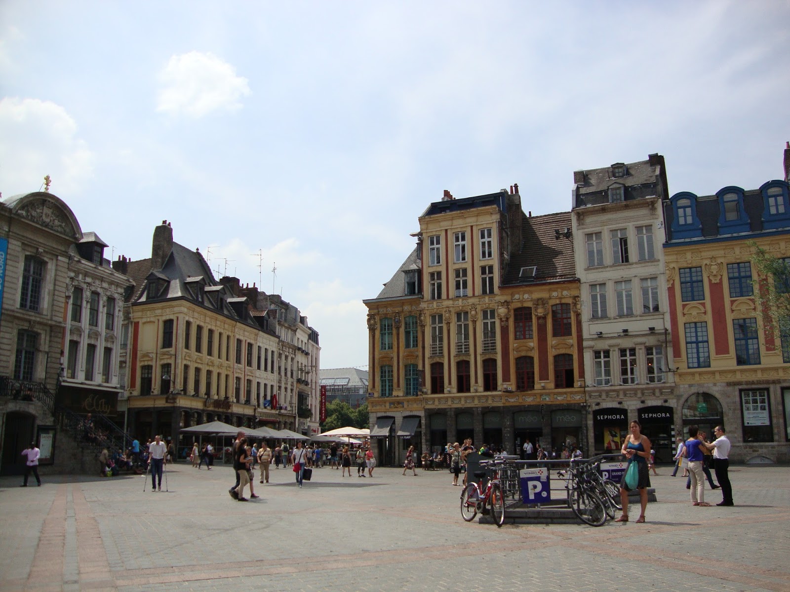 Historia y Genealogía Grande Place. Lille, Francia