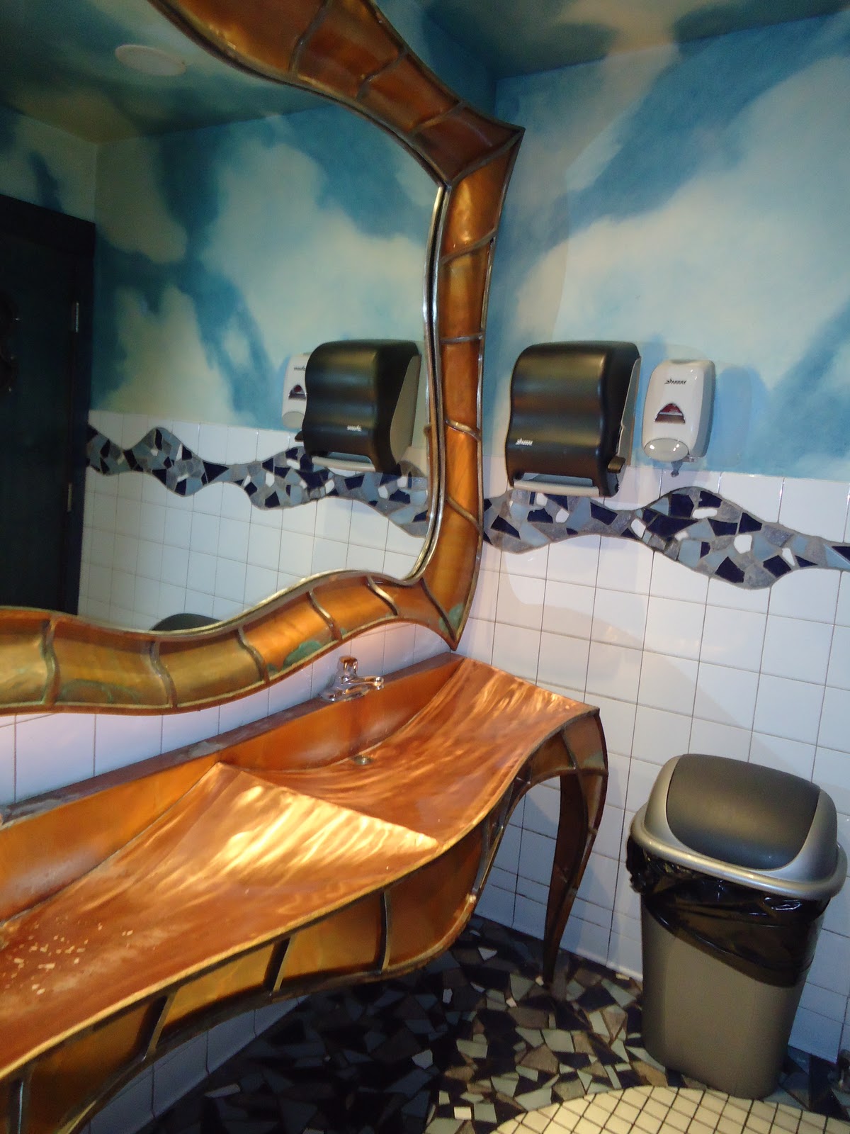 C'est La Vie Best Bathroom EVER!