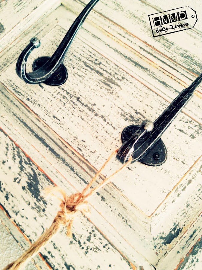 Perchero vintage de madera con ventana decapada, romántico coat hanger old wood with stripping window, romantic, handmademaniadecor, HMMD