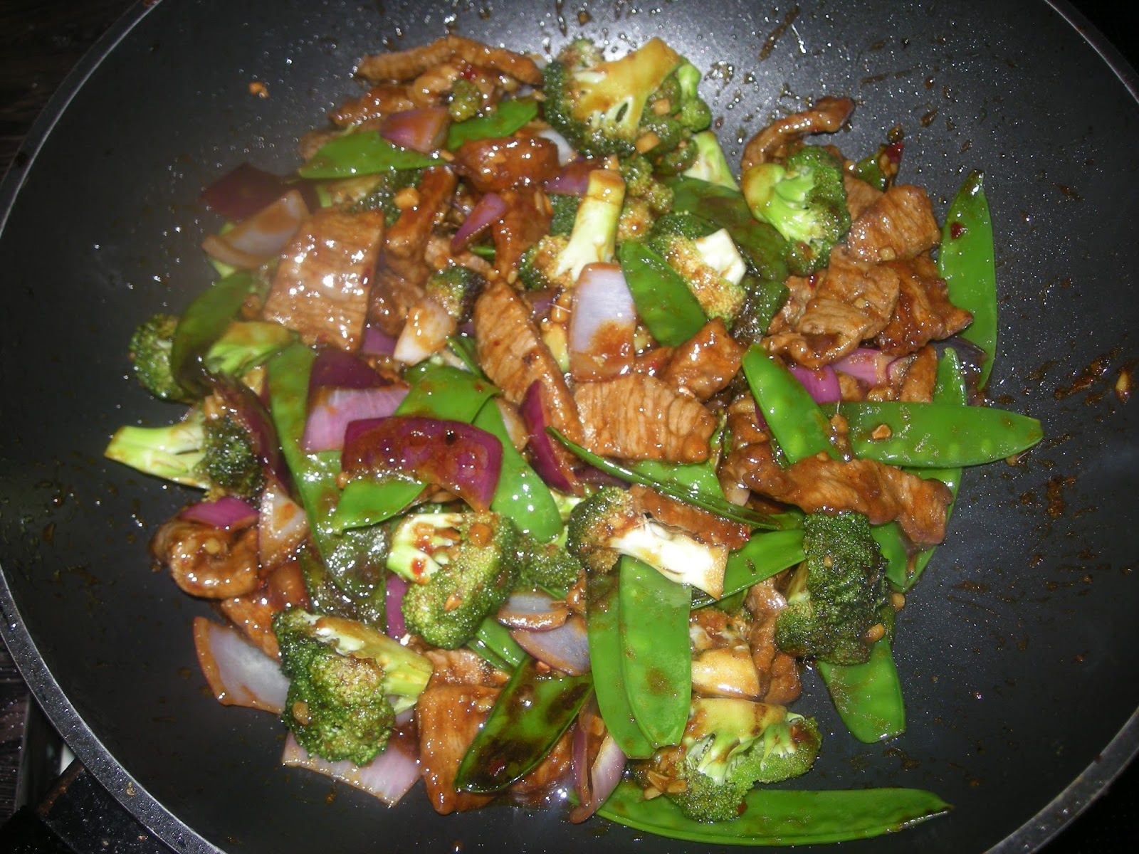 Heiner kocht! : Chinesisches Rindfleisch mit Brokkoli und Zuckerschoten