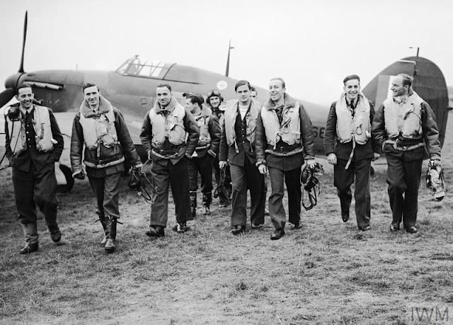 24 October 1940 worldwartwo.filminspector.com RAF No. 303 Squadron pilots Battle of Britain