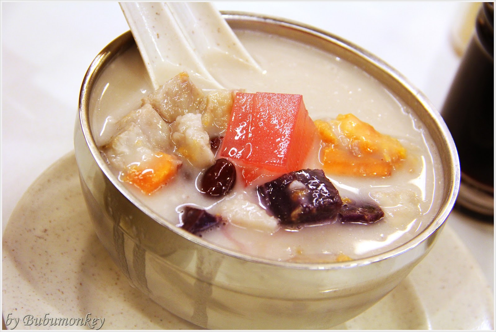 monkeY eYe Tong Sui Gohtong Jaya