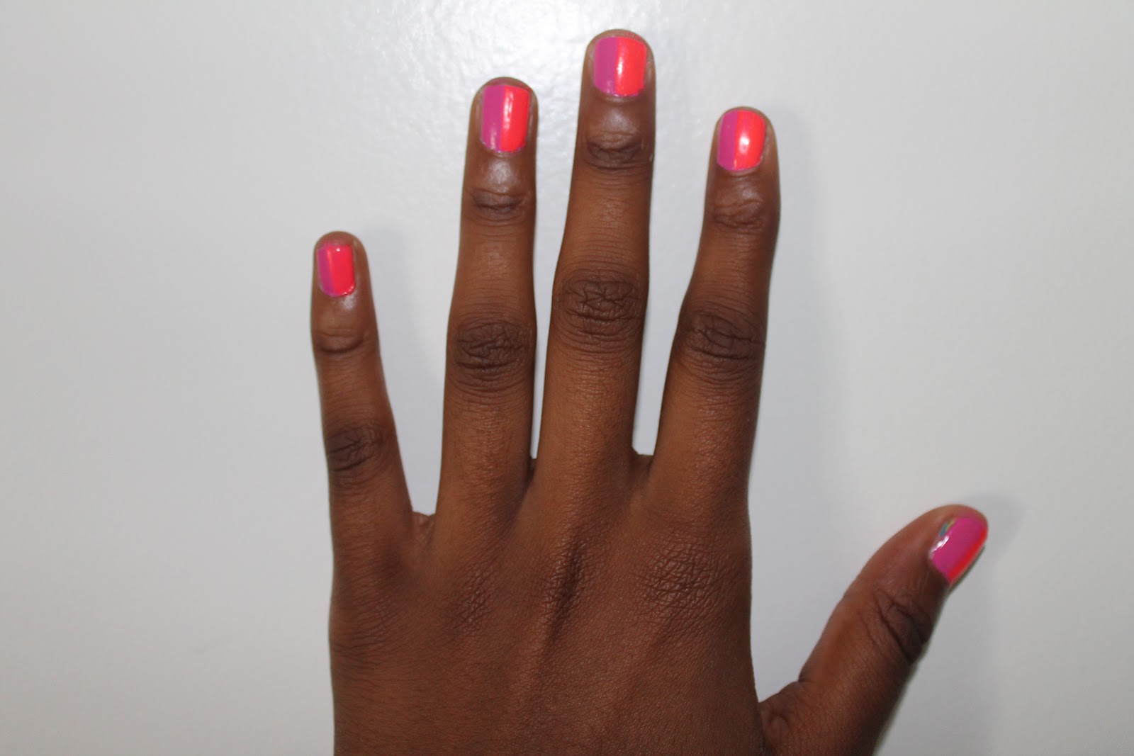 Two-color nail design - wide 3