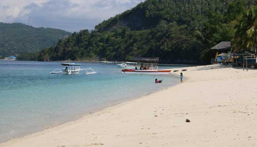 Menikmati Keindahan Bawah Laut Pantai Tanjung Karang Di Kabupaten Donggala 