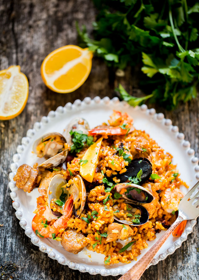 Hotel Masa internacional Chicken and Seafood Paella