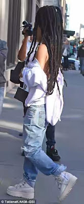 6 Rihanna and her dreadlocks step out in New York (photos)