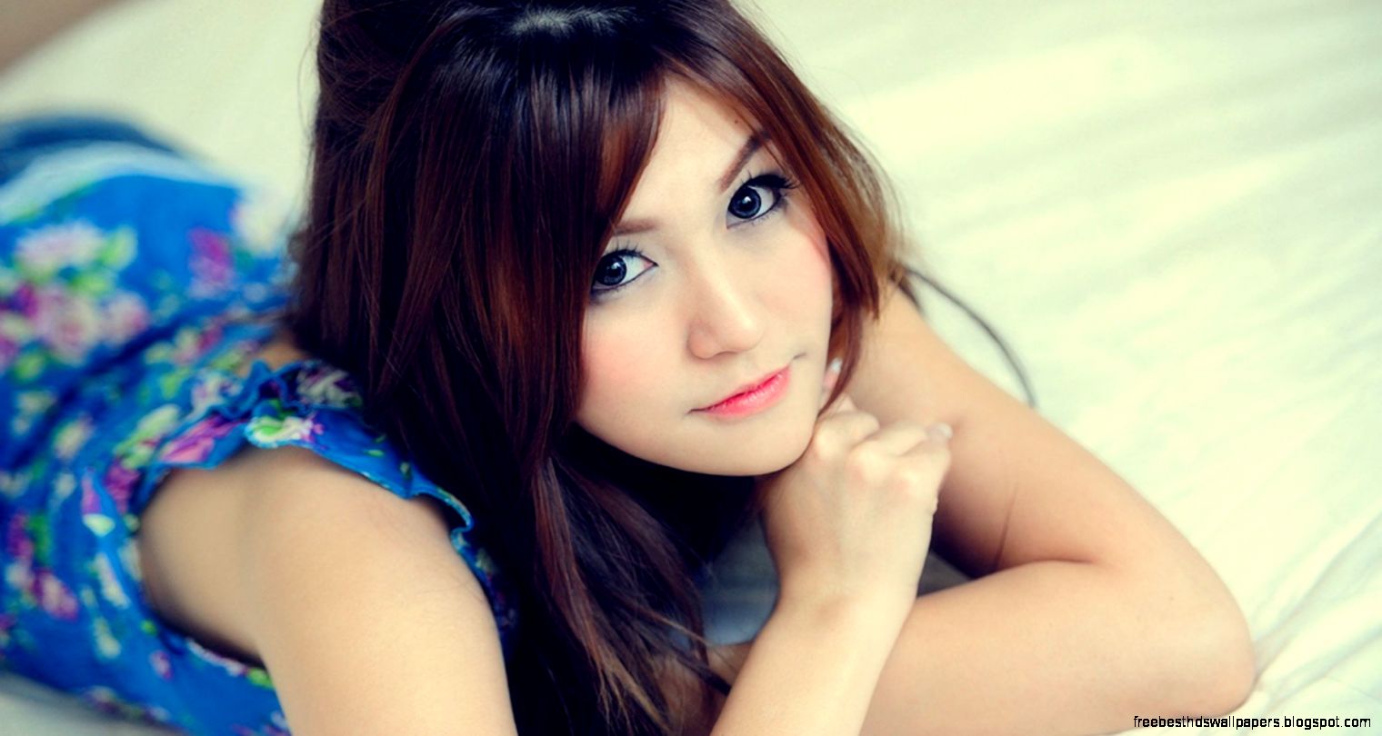 Girls Background Wallpapers  Free Desk Wallpapers