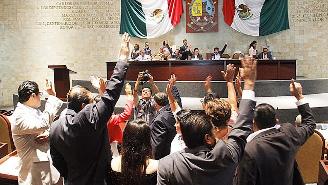 Accedió el Congreso de Oaxaca a créditos ilegales Accedió el Congreso de Oaxaca a créditos ilegales