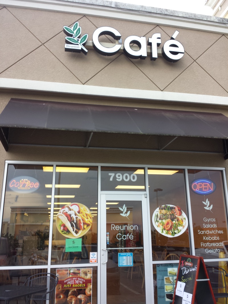 Watch Me Eat Reunion Cafe in Davenport, FL