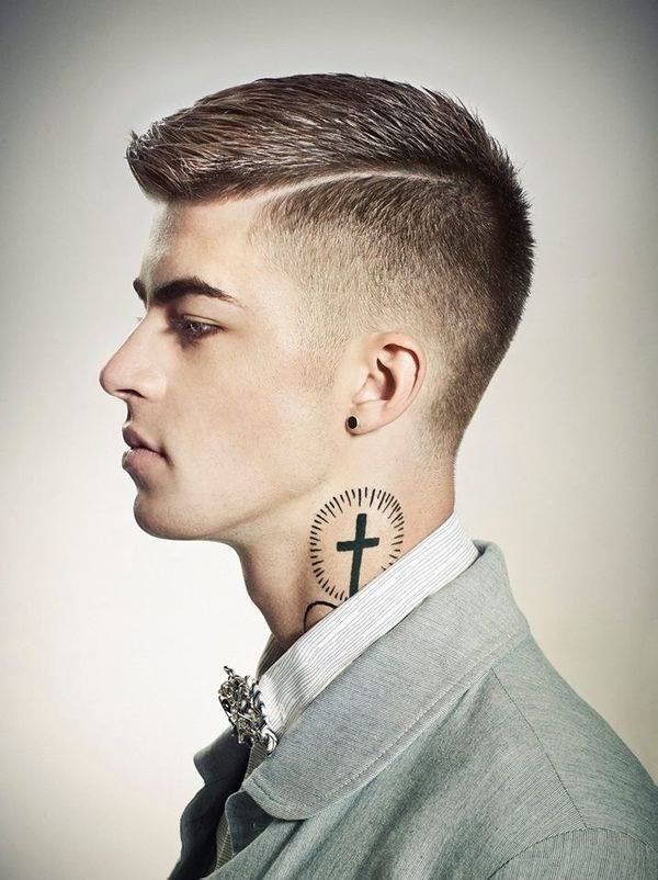 Undercut Masculino Estilos De Cabelo De Homem Raspado Penteados