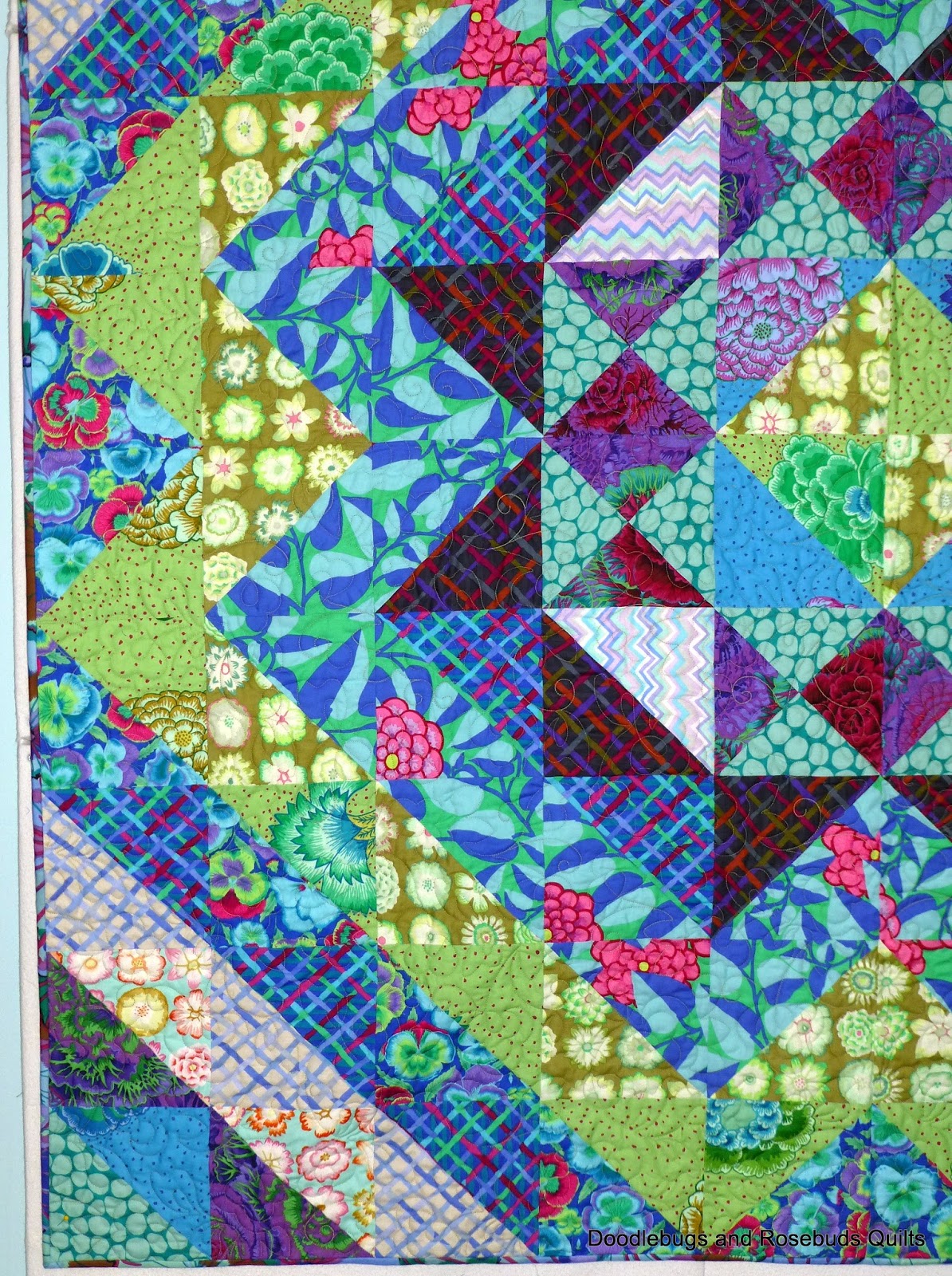 Doodlebugs and Rosebuds Quilts Hedge Maze Finished