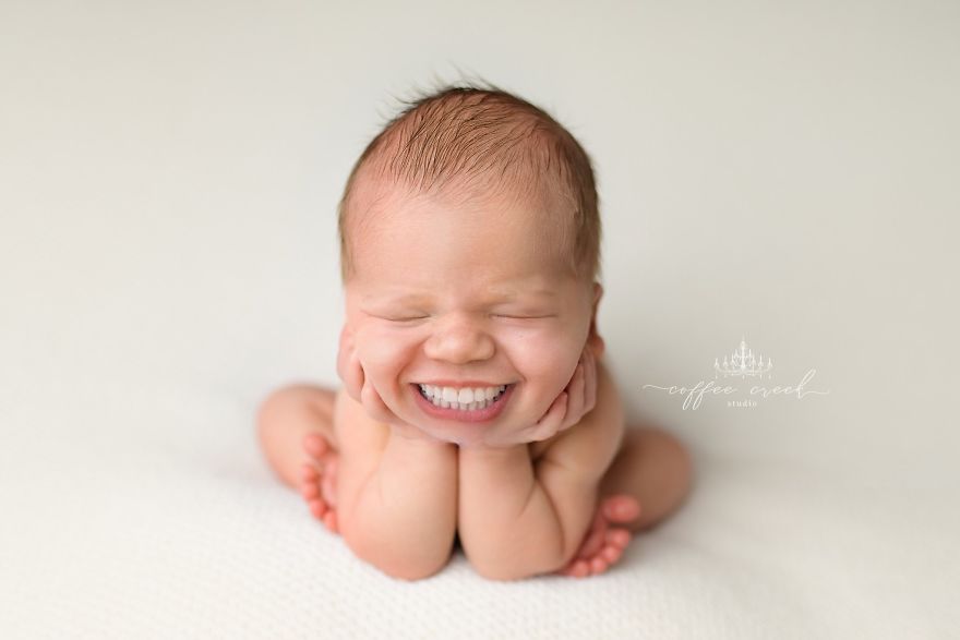 Photographer Adds Smiles On Professional Baby Pictures And It’s Hilarious