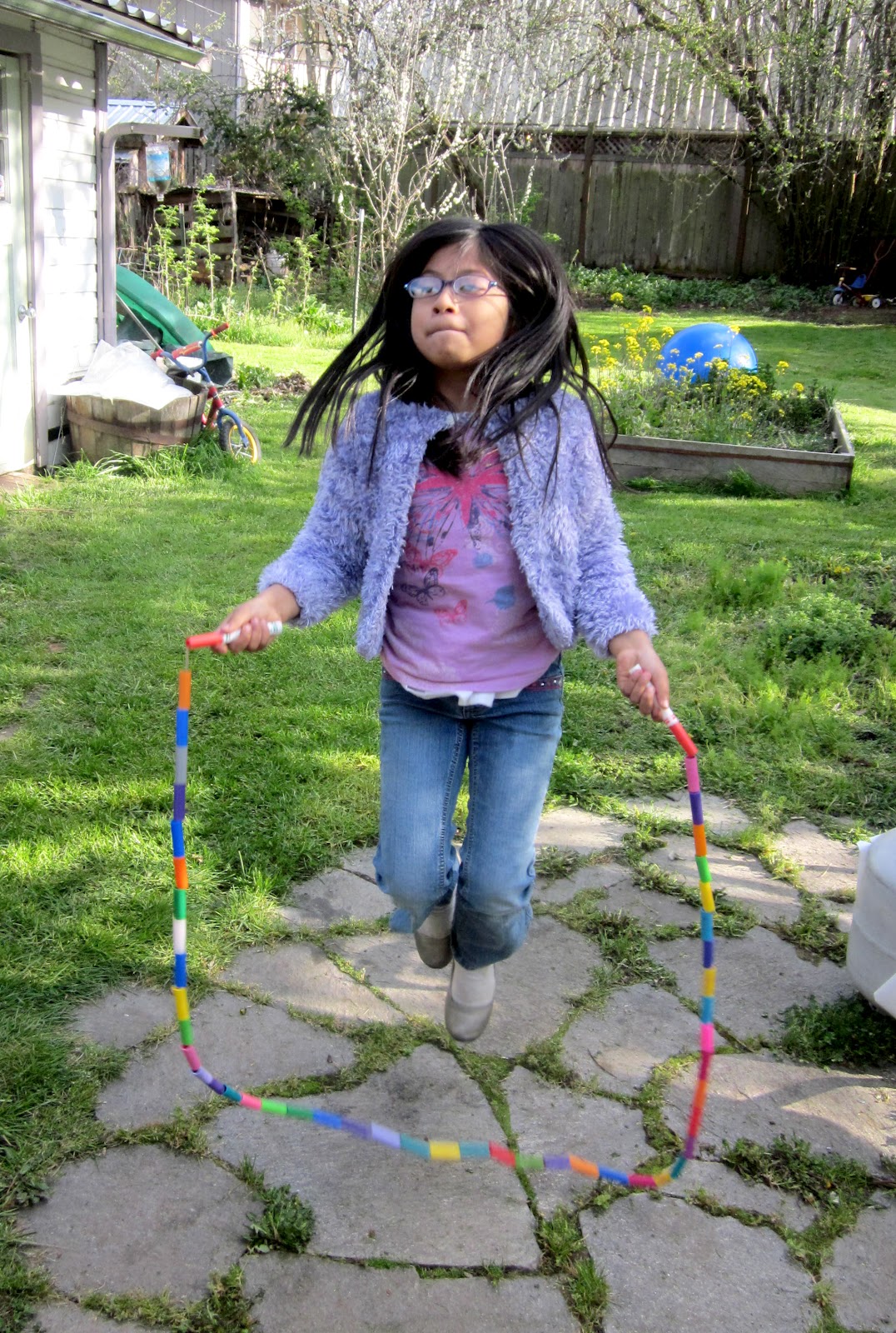 Mama's Little Muse DIY Jump rope Made from Marker Caps!