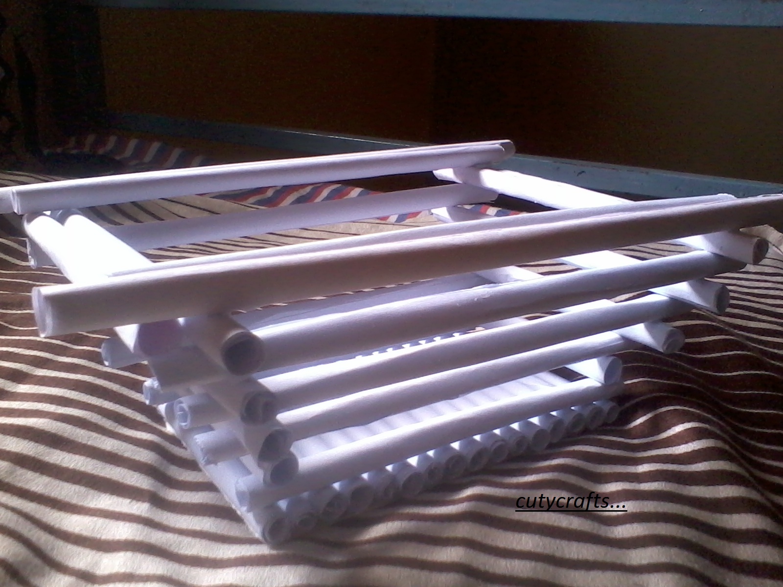 cutycrafts paper roll basket