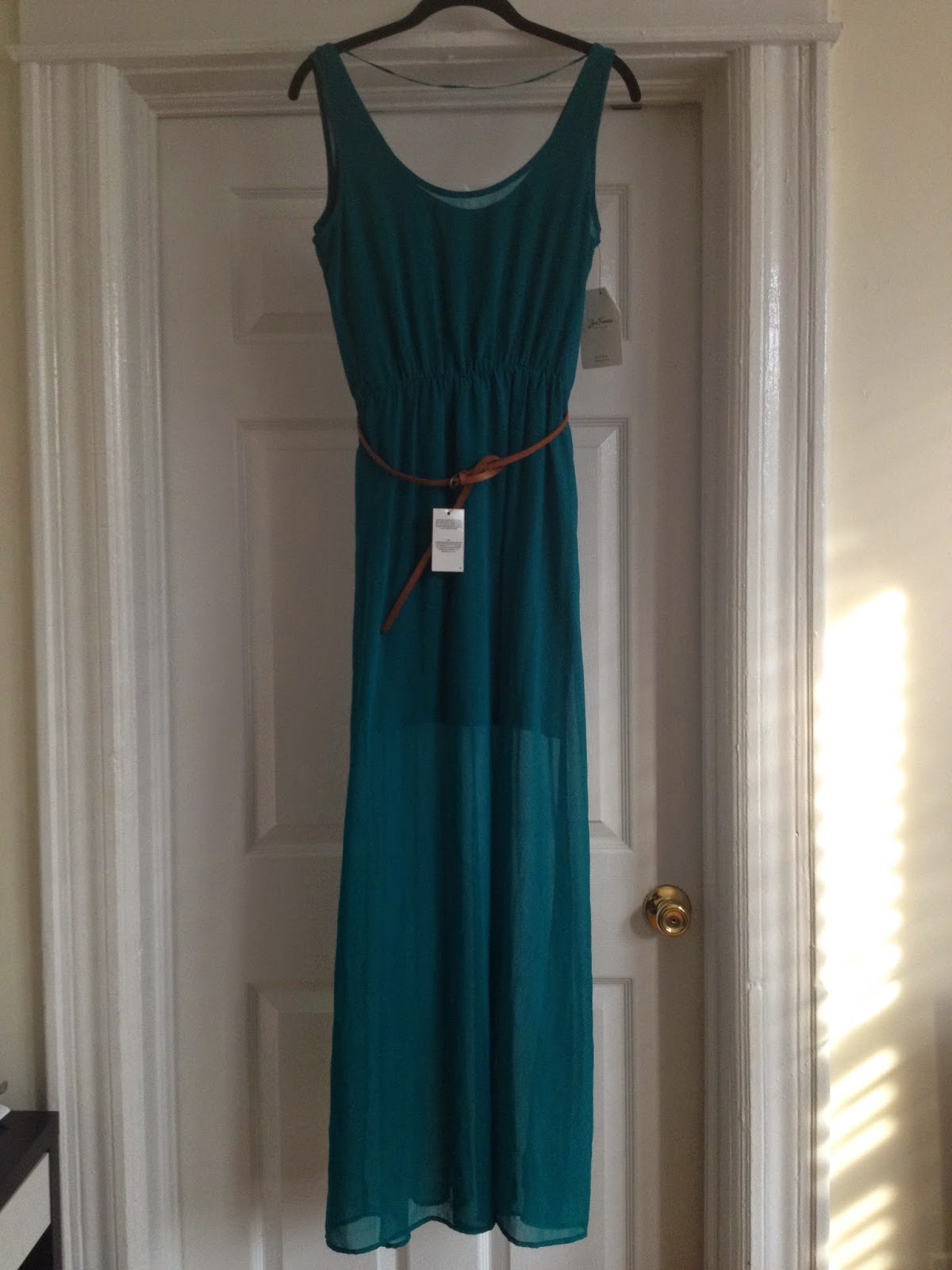 This Chica's Guide To...: For Sale | Zara Green Belted Maxi Dress