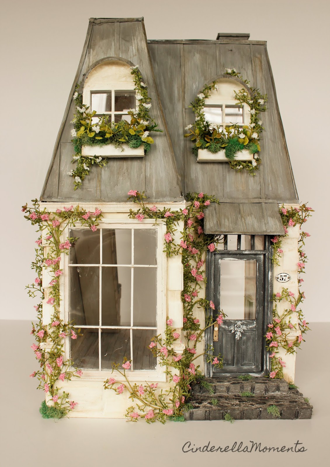 custom dollhouse