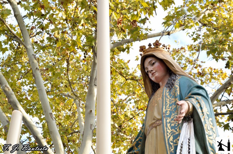 Cultos y Procesión en Honor a la Medalla Milagrosa de Ciudad Jardín, Sevilla