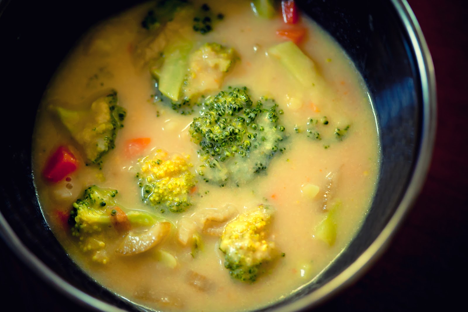 Food Twenty Four Seven: Cheesy Veggie Soup