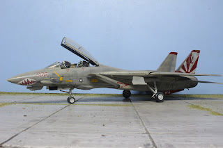 F-14A Tomcat VF111 "Sundowners"'Hasegawa au 1/48. F-14A Tomcat VF111 "Sundowners"'Hasegawa au 1/48.