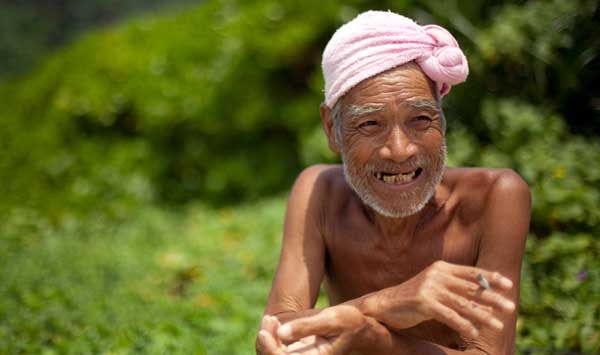 Kakek 76 Tahun Pilih Hidup Bugil [ www.BlogApaAja.com ]