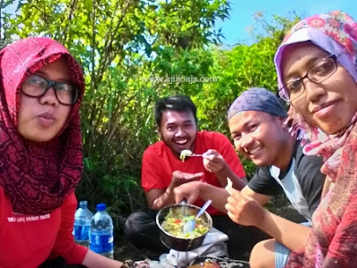 camping gunung andong