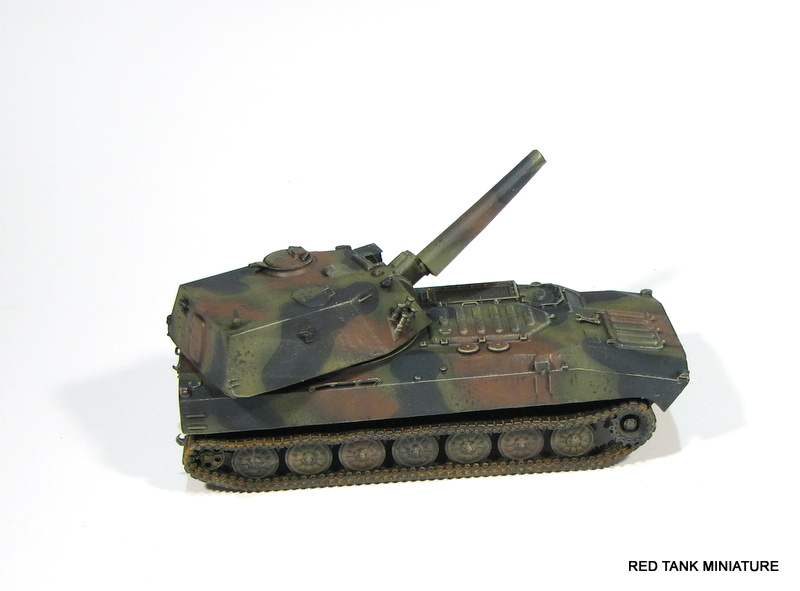 Gulumik Military Models M120G RAK 1/72 RED TANK MINIATURE