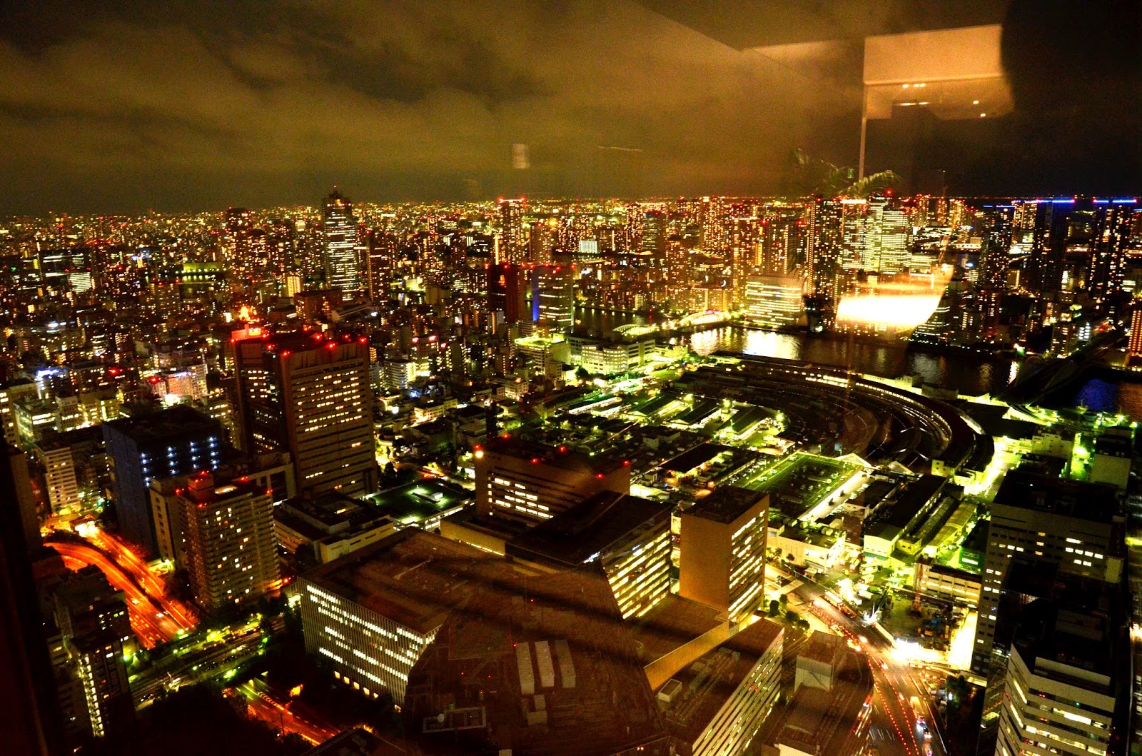 整理心情 新橋汐留caretta 大樓46f 免費欣賞華麗東京夜景的好地方