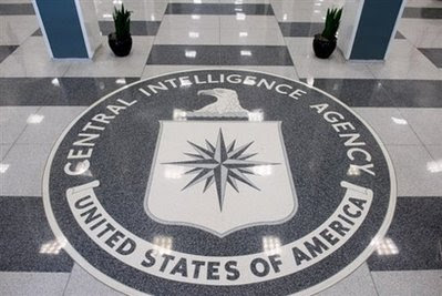 Direksi Facebook Serahkan Informasi Pribadi 6 Juta Usernya ke CIA 