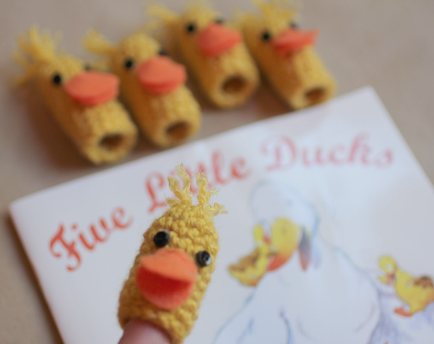 The Puppet Company Marionette guanti Canzoni popolari Five Little Ducks 