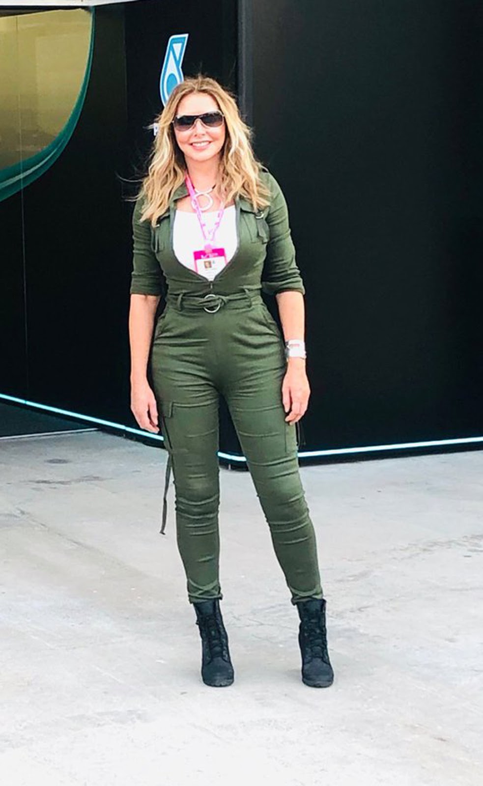 Carol's Bum - The Carol Vorderman Fan Site: Carol Vorderman Bahrain F1