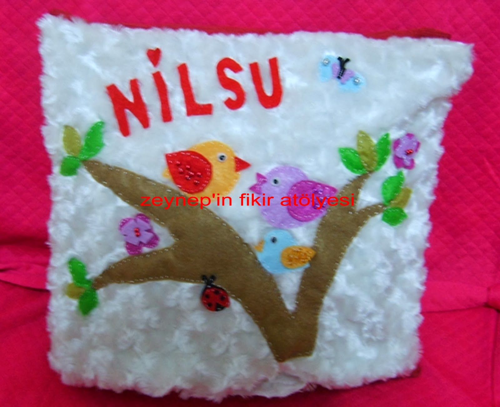Zeynep�in Fikir Atölyesi Keçe süslemeli bebek yastıkları