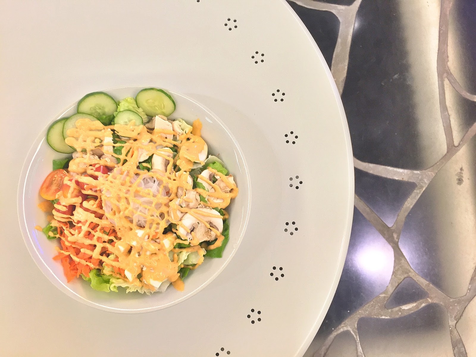 Green Rabbit Crepe & Salad Gastrobar - Tom Yummy