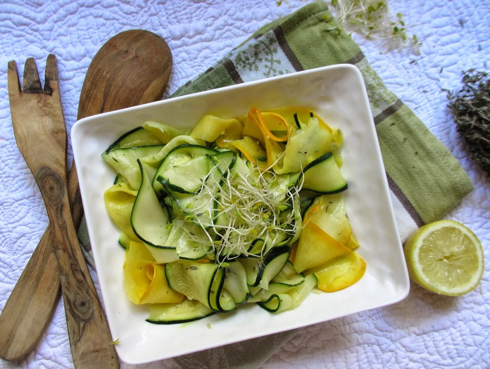 COOKING JULIA : SALADE DE COURGETTES CRUES