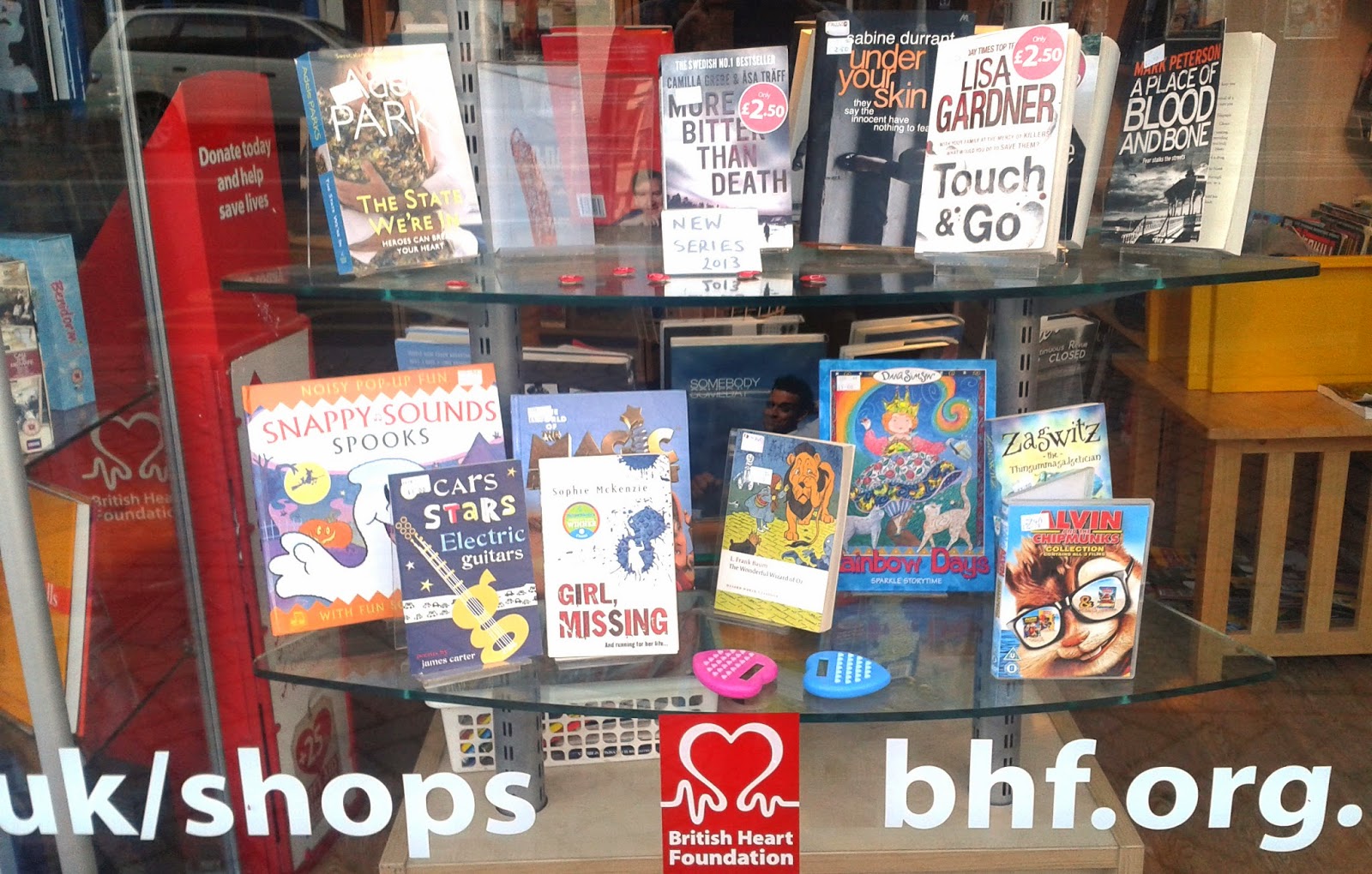 A me mi A couple of things about volunteering at BHF shop